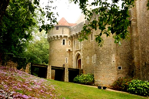 Château-fort for sale in the Brenne, Indre department, France - For sale at 1,800,000 €uros - www.castlesandmanorhouses.com