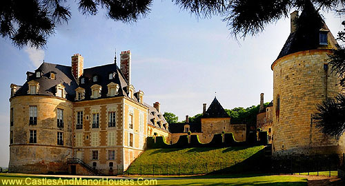 Château d'Apremont, Apremont-sur-Allier, Cher, Centre, France. - www.castlesandmanorhouses.com