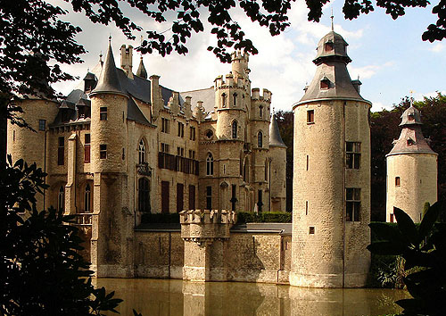 Kasteel de Borrekens (Borrkens Castle, known also as Vorselaar Castle), Vorselaar, Antwerp, Belgium - www.castlesandmanorhouses.com