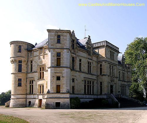 Château de la Brosse, Farges-Allichamps, Cher, Centre, France - www.castlesandmanorhouses.com