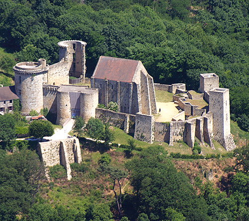 Château de la Madeleine, Chevreuse, département of Yvelines, Île de France, France. - www.castlesandmanorhouses.com