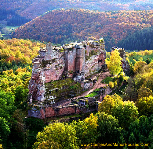 Château du Fleckenstein, Lembach, Bas-Rhin département, France. - www.castlesandmanorhouses.com