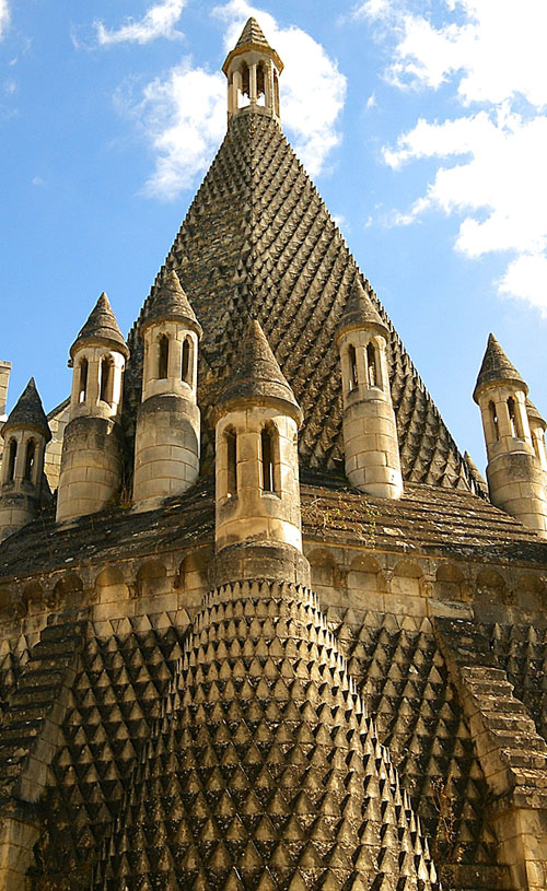 Kitchen roofs of the abbaye de Fontevraud (Fontevraud Abbey or Fontevrault Abbey), Fontevraud-l'Abbaye, near Chinon, in Anjou, France. - www.castlesandmanorhouses.com
