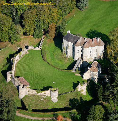 Château d'Harcourt, Harcourt, Eure, France - www.castlesandmanorhouses.com