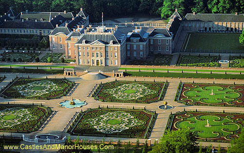 Het Loo Palace, Apeldoorn, Netherlands - www.castlesandmanorhouses.com