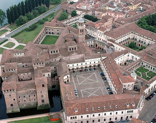 The Palazzo Ducale di Mantova (Ducal palace, Mantua) Lombardy, northern Italy - www.castlesandmanorhouses.com