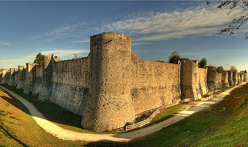 Medieval walled cité of Provins, Provins, Seine-et-Marne, Île-de-France, France. - www.castlesandmanorhouses.com