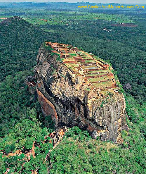 Sigiriya, near the town of Dambulla, central Matale District, Central Province, Sri Lanka. - www.castlesandmanorhouses.com
