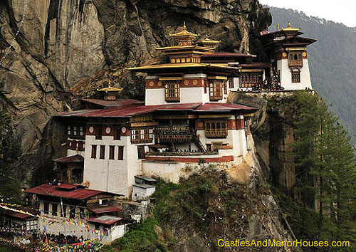 Paro Taktsang, located in the cliffside of the upper Paro valley, Bhutan - www.castlesandmanorhouses.com