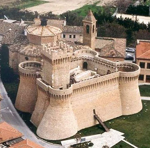 Rocca di Urbisaglia, Italy - www.castlesandmanorhouses.com